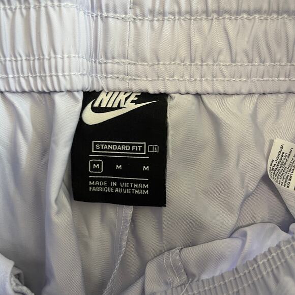 Nike Heritage Kid's Purple Woven Workout Shorts Size Medium - Picture 2 of 6